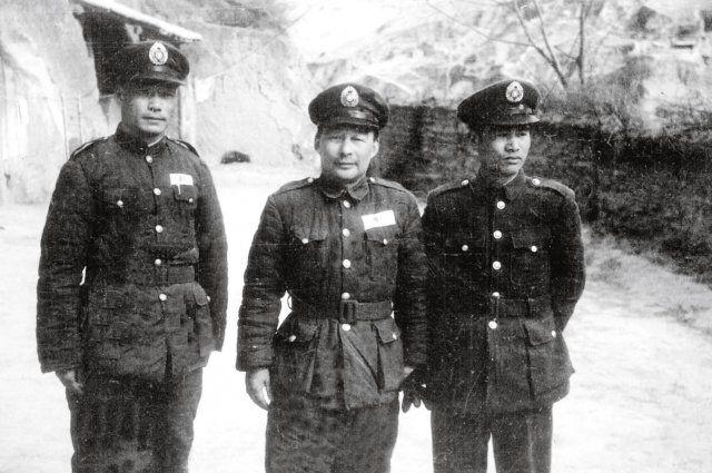 "一根筋"将军,忻口会战歼敌1万,两次战败寻死彭老总电令厚葬