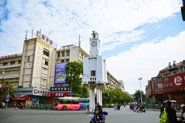 福建泉州这条街道1300年历史，汇聚古城最鲜活璀璨一面，包容万象