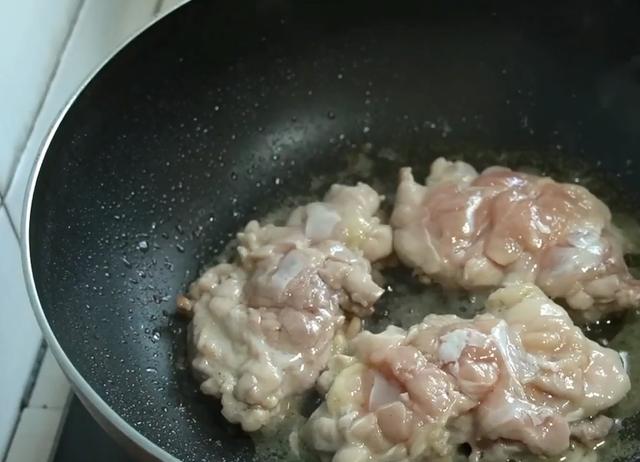 鸡腿的新吃法,不蒸不煮不烤,不用一滴油,外香内酥太好吃了