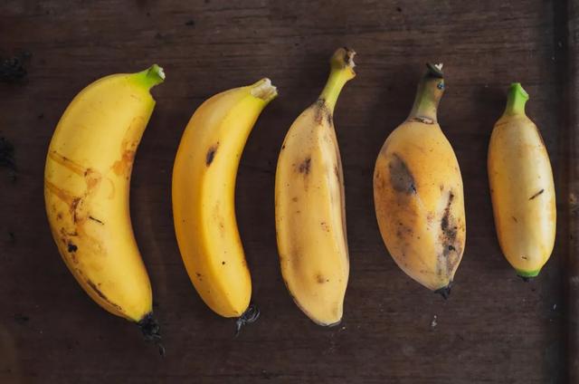 蒸香蕉、炸香蕉，香蕉还能蘸酱油？广东人真是绝了