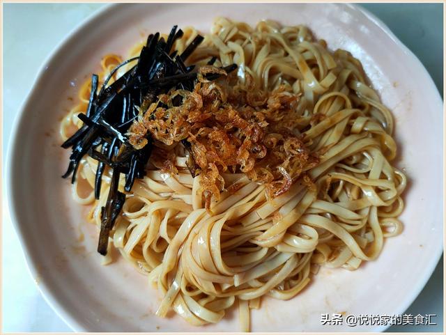 最近我家爱做这早餐,10分钟上桌,香味比闹钟灵,孩子爱吃不赖床