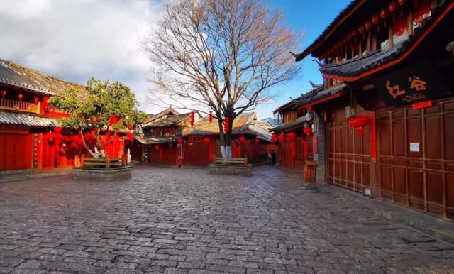 丽江古城是中国历史文化名城中的首个世界遗产