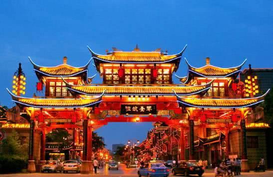 中国最值的去的36条自驾线路