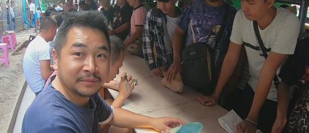 在云南旅游时，有两样东西不要买，良心导游：买了容易吃亏