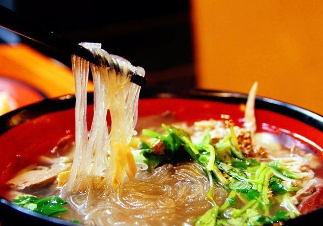 中国著名的5条美食街,堪称吃货的天堂,你去过几条呢?