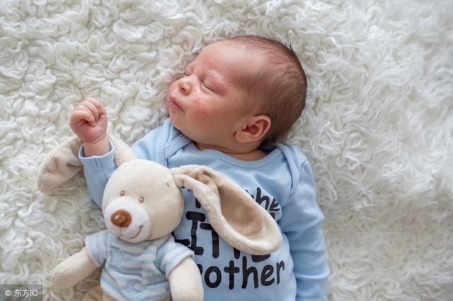 日常如何预防婴幼儿皮肤疾病？做好这2件小事，或能让你心满意足