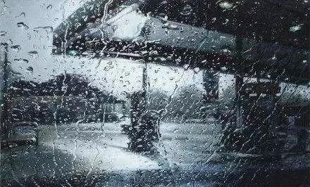 雷电红色预警!中到大雨!局地大风冰雹!河北发布紧急通知……