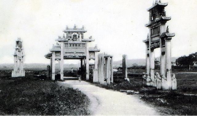 厦门将军祠,曾辉煌一时,是靖海将军施琅和威略将军吴英的祠堂