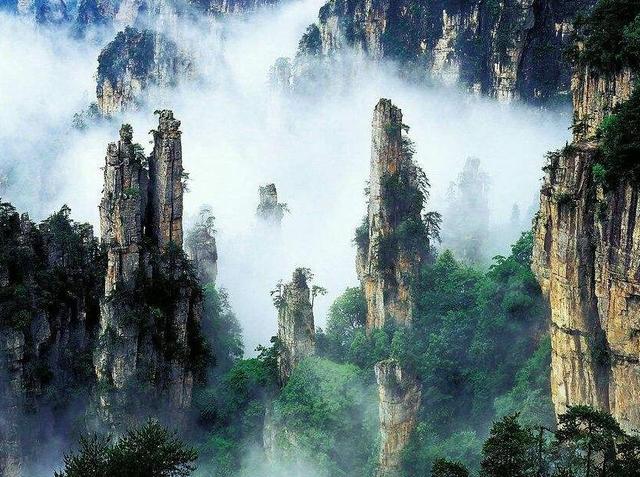 湖南有八个5A景区,您认为哪个更值得一去?