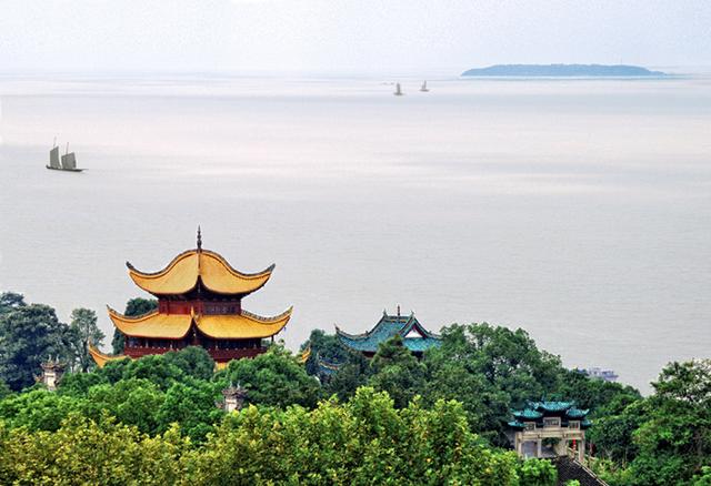 湖南有八个5A景区,您认为哪个更值得一去?