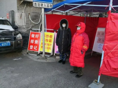 加大先进典型的宣传表彰