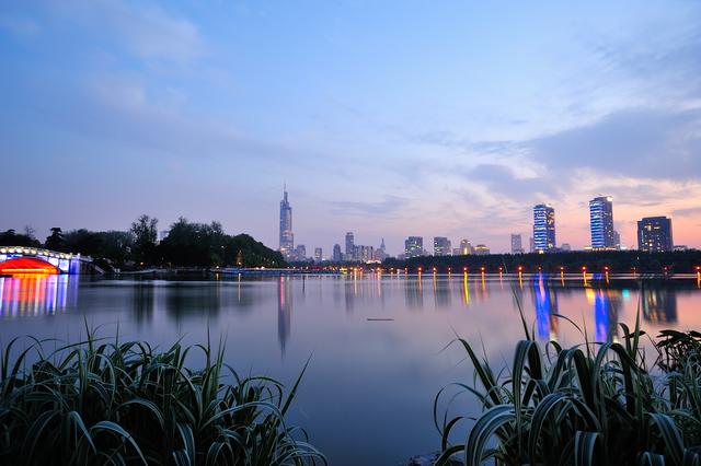 江苏旅游不能错过的3个城市,风景优美交通发达,你都去过吗?