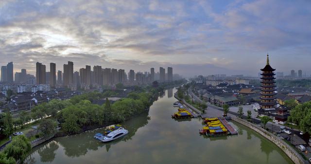 江苏有个历史文化名城,罕有高铁经过,却“藏着”一个免费5A景区