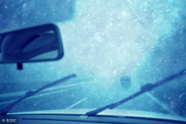 下雨天开车,如何保证安全?雨季行车安全常识了解一下