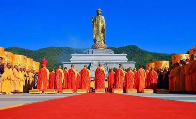 中国耗资12亿的大佛“凉了”?游客:拜不起