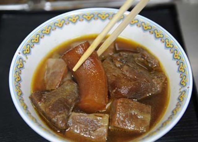 一碗上万元的“天价”面,想吃得提前一个月预定,顾客:我就看看