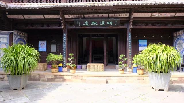 云南这个千年的白族古村历史文化深厚,清真寺里竟然还藏着教室