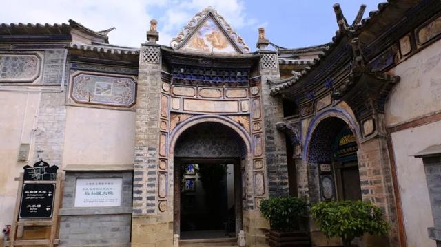 云南这个千年的白族古村历史文化深厚,清真寺里竟然还藏着教室