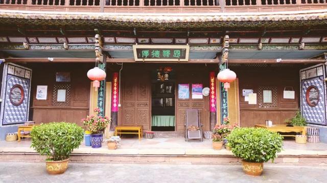 云南这个千年的白族古村历史文化深厚,清真寺里竟然还藏着教室