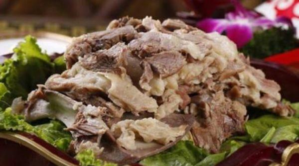 内蒙古的早餐是啥样的呢?除了肉就是肉,太硬核了