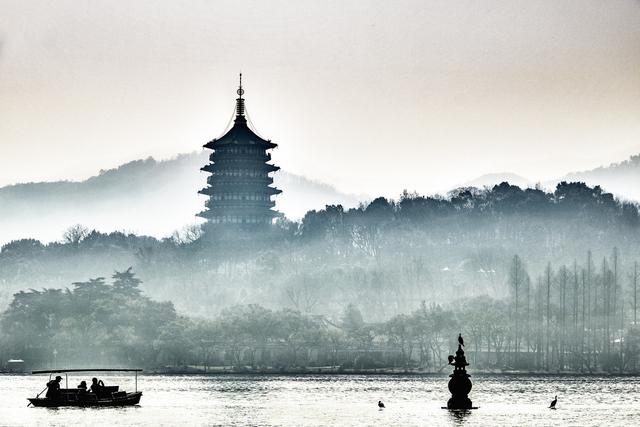 去杭州旅游,吃喝逛街攻略少不了,这几个地方值得一去