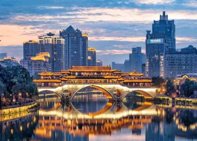 国内最知名的3大旅游城市,很多景点都是免费观赏,成都遗憾落榜