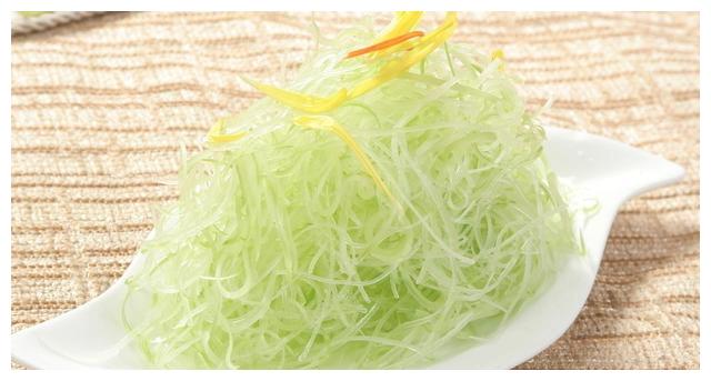 芹菜和西芹别再傻傻分不清楚,不仅做法不一样,而且味道也不同