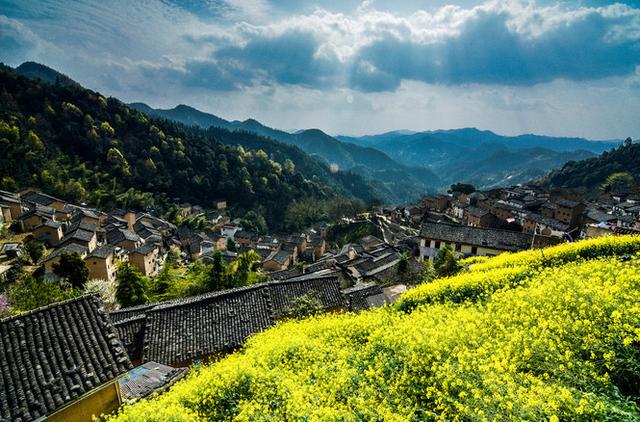 盘点15大油菜花海,做好收藏,来年一起自驾游