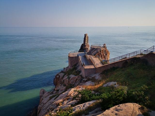 成山头，中国最美八大海岸之一，秦始皇两次驾临，有人不敢观赏
