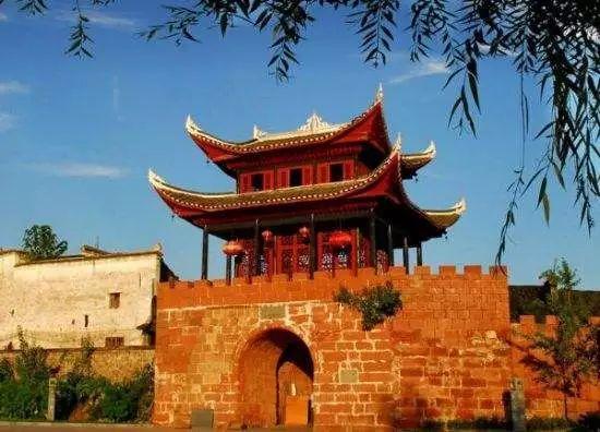 旅游必去的20个古镇,想去静静地待几天!