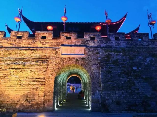 旅游必去的20个古镇,想去静静地待几天!