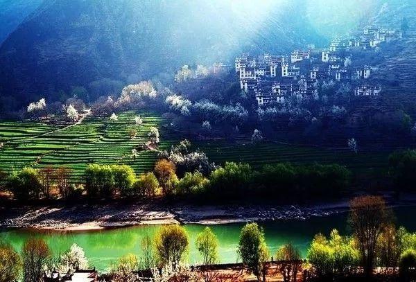 旅游必去的20个古镇,想去静静地待几天!