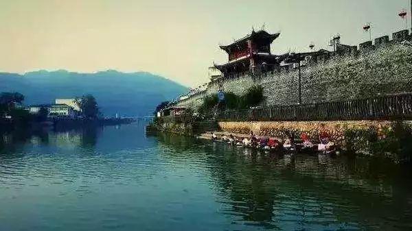 旅游必去的20个古镇,想去静静地待几天!