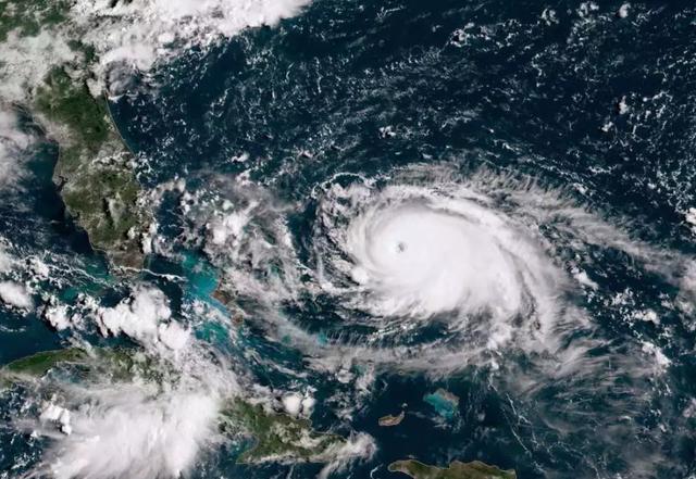 飓风的破坏力到底有多强，它的形成需经历哪三个阶段？