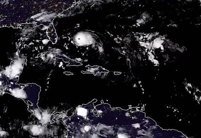 飓风的破坏力到底有多强，它的形成需经历哪三个阶段？