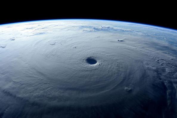 为什么美国叫飓风中国叫台风？两者谁的威力大？史上最强是哪个？