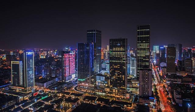 中国三座新一线城市，都是最佳旅游城市，谁最有发展潜力
