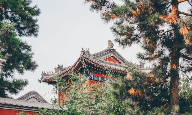 北京历史最悠久古刹之一，距今1950多年历史