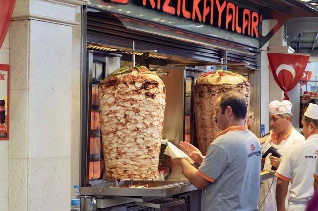 “欧洲版沙县小吃”——风靡全球的土耳其烤肉