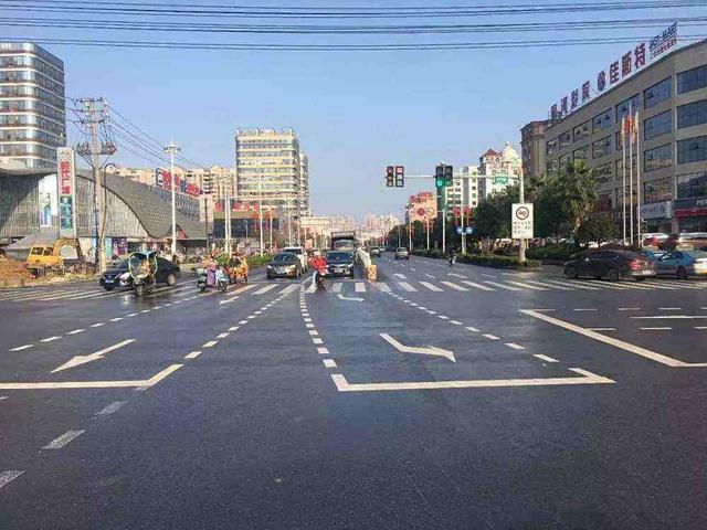 这些交通标志很多人都不清楚,尤其是新手司机,很容易收到罚单