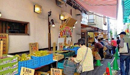 恰到好处的时尚与俗气──走访东京「三轩茶屋」车站周边街道