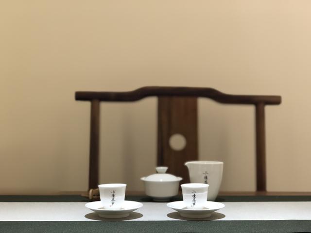 居家生活,想布置一个泡茶的小空间并不难,凑其这四种茶具就行了