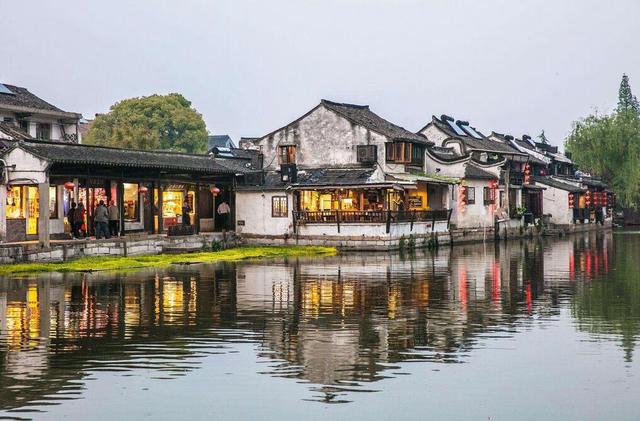 江南这10座千年历史文化的古城小镇,繁花已然苏醒,历史仍在沉睡
