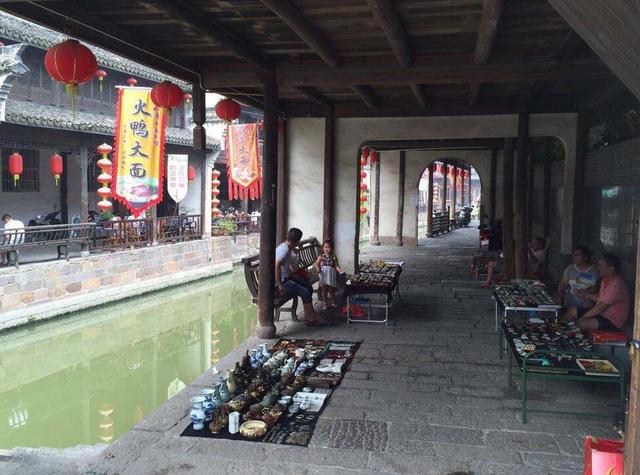 江南这10座千年历史文化的古城小镇,繁花已然苏醒,历史仍在沉睡
