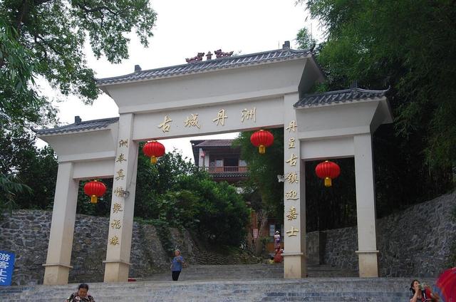 江南这10座千年历史文化的古城小镇,繁花已然苏醒,历史仍在沉睡