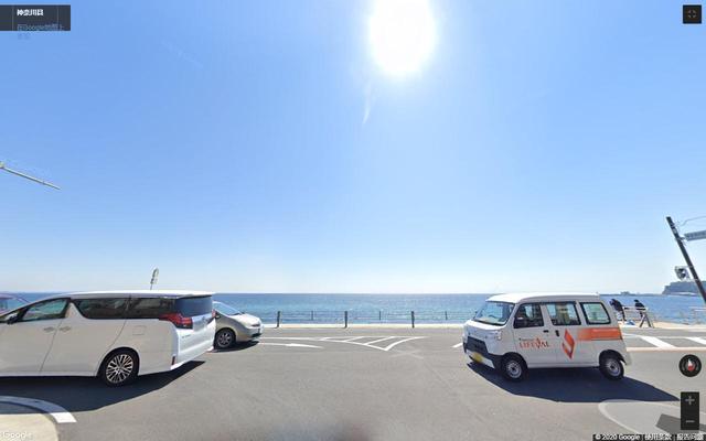 日本镰仓高中旁边的沿海铁路，灌篮高手取景地，旁边的海景房实拍