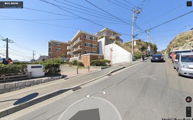 日本镰仓高中旁边的沿海铁路,灌篮高手取景地,旁边的海景房实拍
