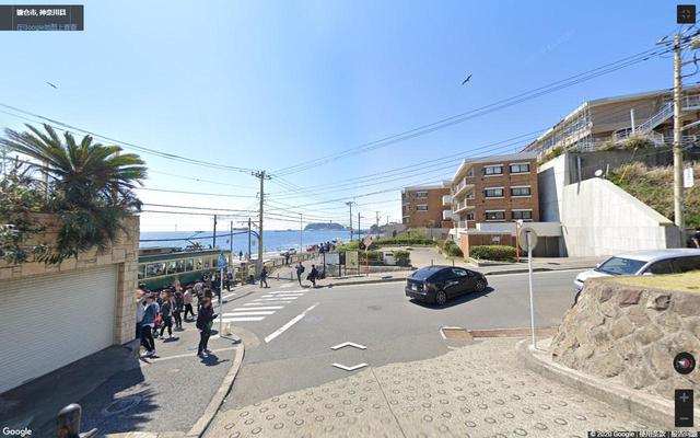 日本镰仓高中旁边的沿海铁路,灌篮高手取景地,旁边的海景房实拍