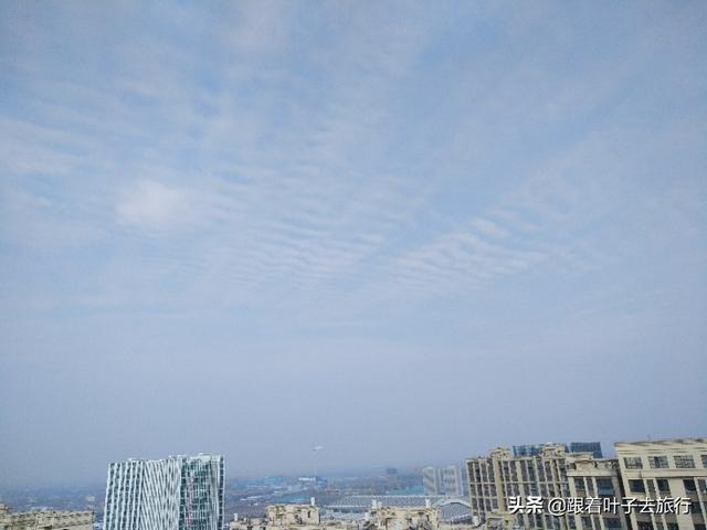 济南天空惊现带状地震云太美太美