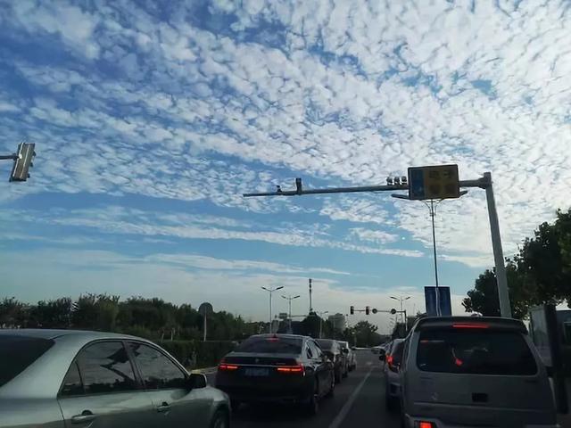 乐亭惊现“地震云”?网友吵翻了!真相竟是……